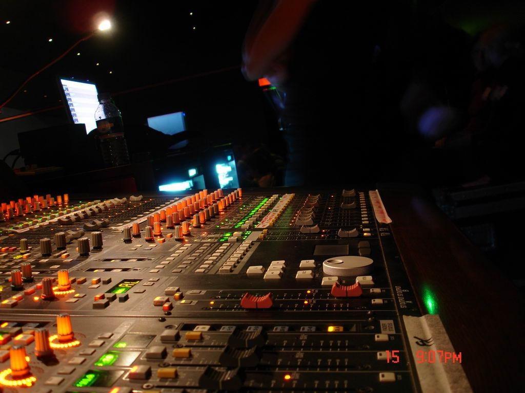 051015_1554_tours-vinci_150