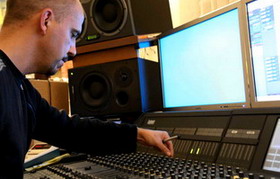 0809_newsarriveefranckm_001